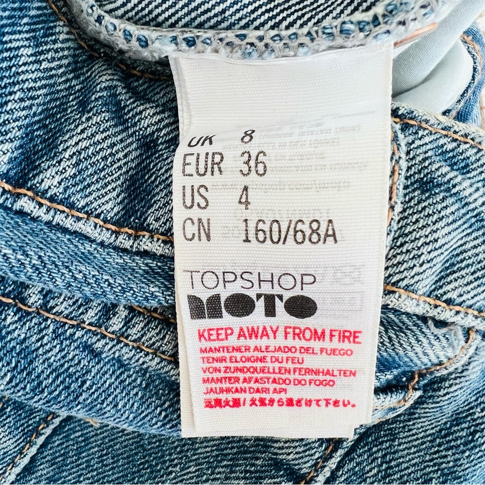 [NWOT] TOPSHOP Moto Kiri High-Rise Jean Shorts - Picture 6 of 8